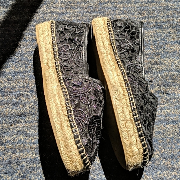 Black see thru lace espadrilles. Size 8 - Picture 3 of 5